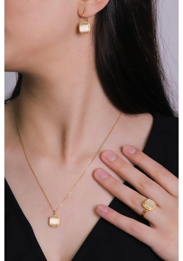 Beyisa Güneş Taşı Serisi Sarma Kare Kesim Beyaz Renkli Otantik Gümüş Takı Seti