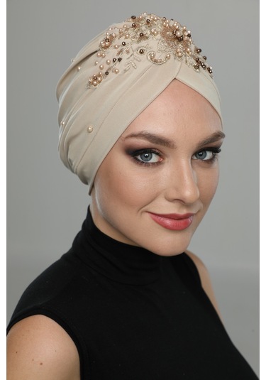 Kopma Astarlı İşlemeli Bej Sırma Motifli Hazır Türban Tesettür Abiye Bone Bej