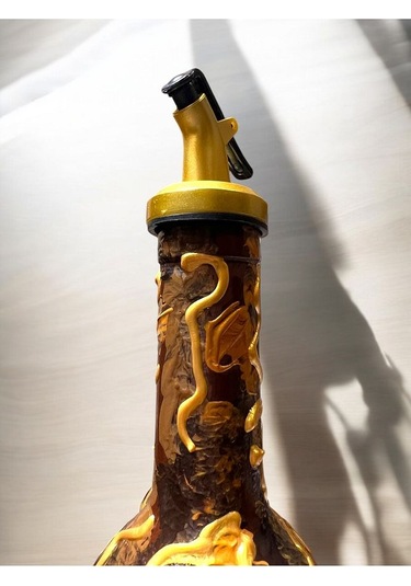 El Yapımı Altın Varaklı Yağdanlık Tasarım Sunum Standı İle Şık Mutfaklar Ve Sofralar Kahverengi