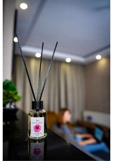 Vivaldi Home Amber Çiçeği Çubuklu Oda Kokusu Esansiyel Uçucu Yağ 50 ML