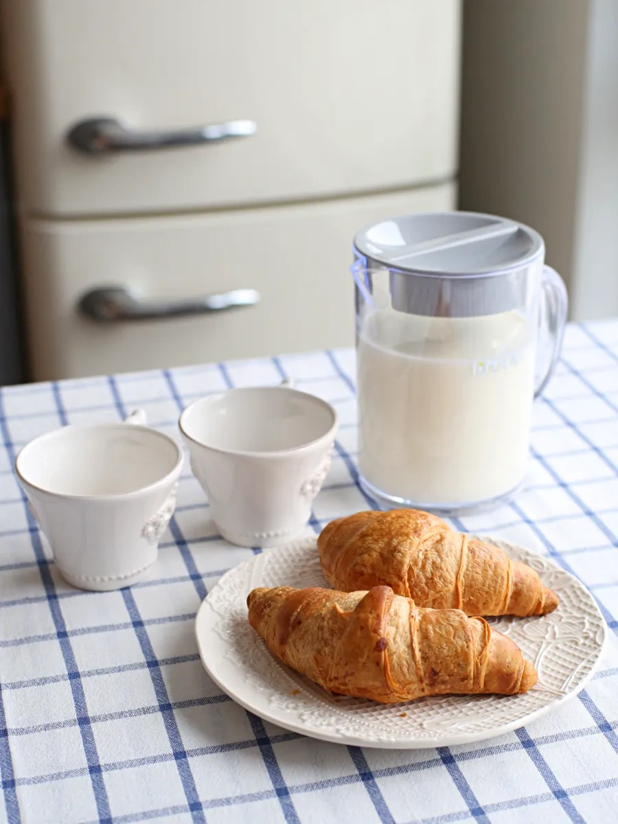 Pıta 1.4 Litre Kapaklı Su Ve İçecek Sürahi Ve Sürahiler 277524534