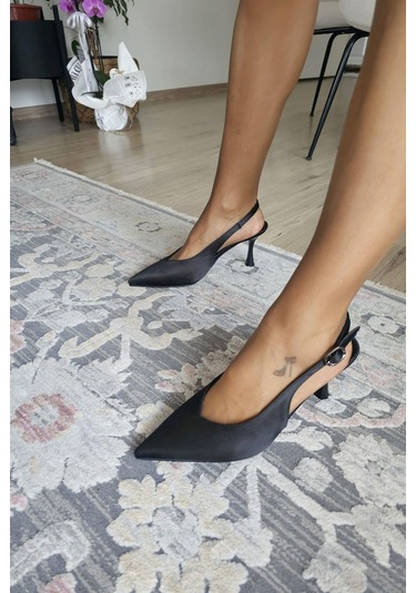 10 44 Topukla Kadın Arkası Açık Kadeh Topuklu Stiletto Abiye Ayakkabı Siyah Saten