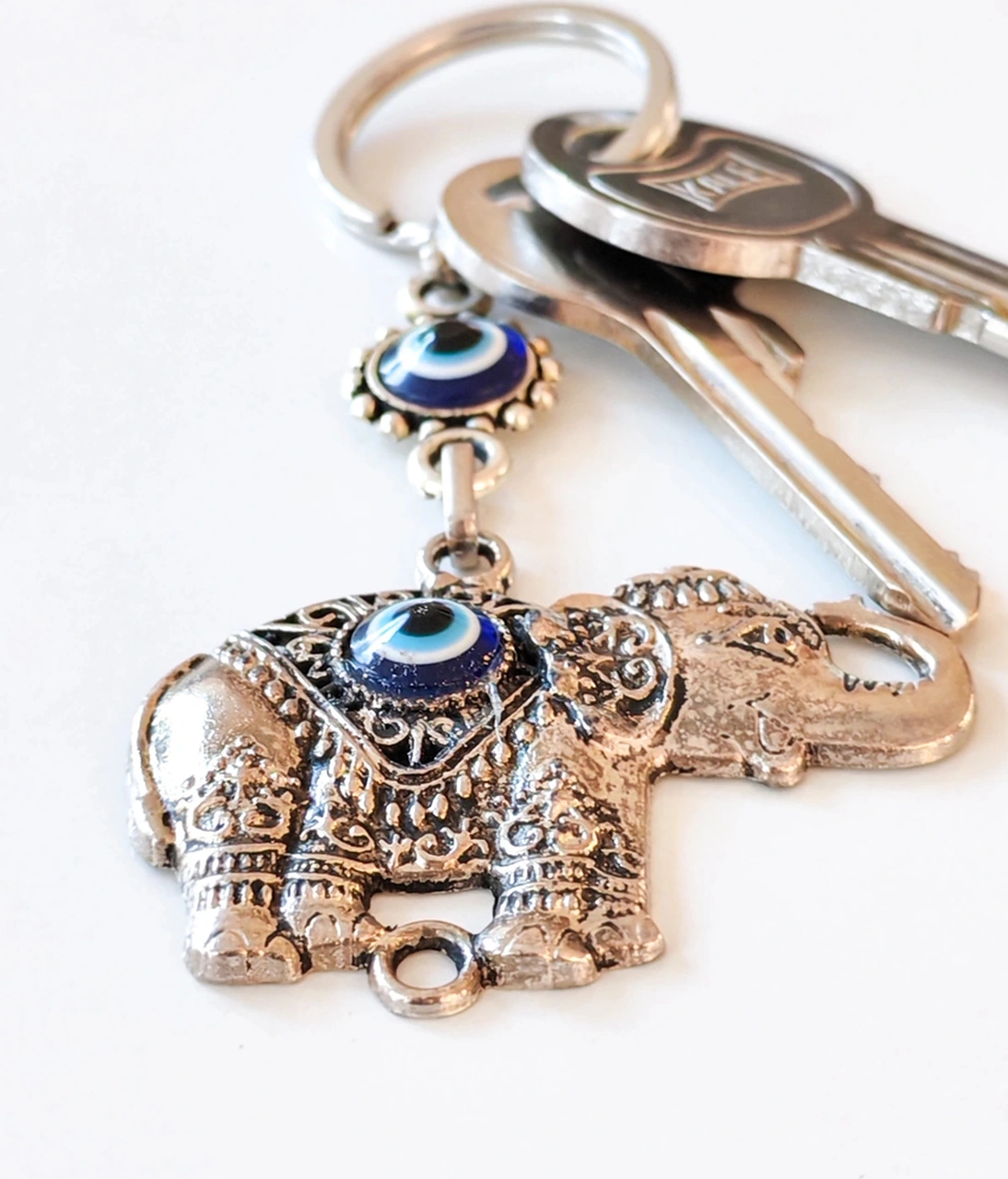Nazar Boncuklu Fil Metal Anahtarlık