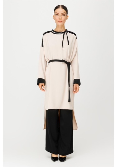 Yakası Taş İşleme Detaylı Kuşaklı Tunik Pantolon Takım Taş-taş Taş