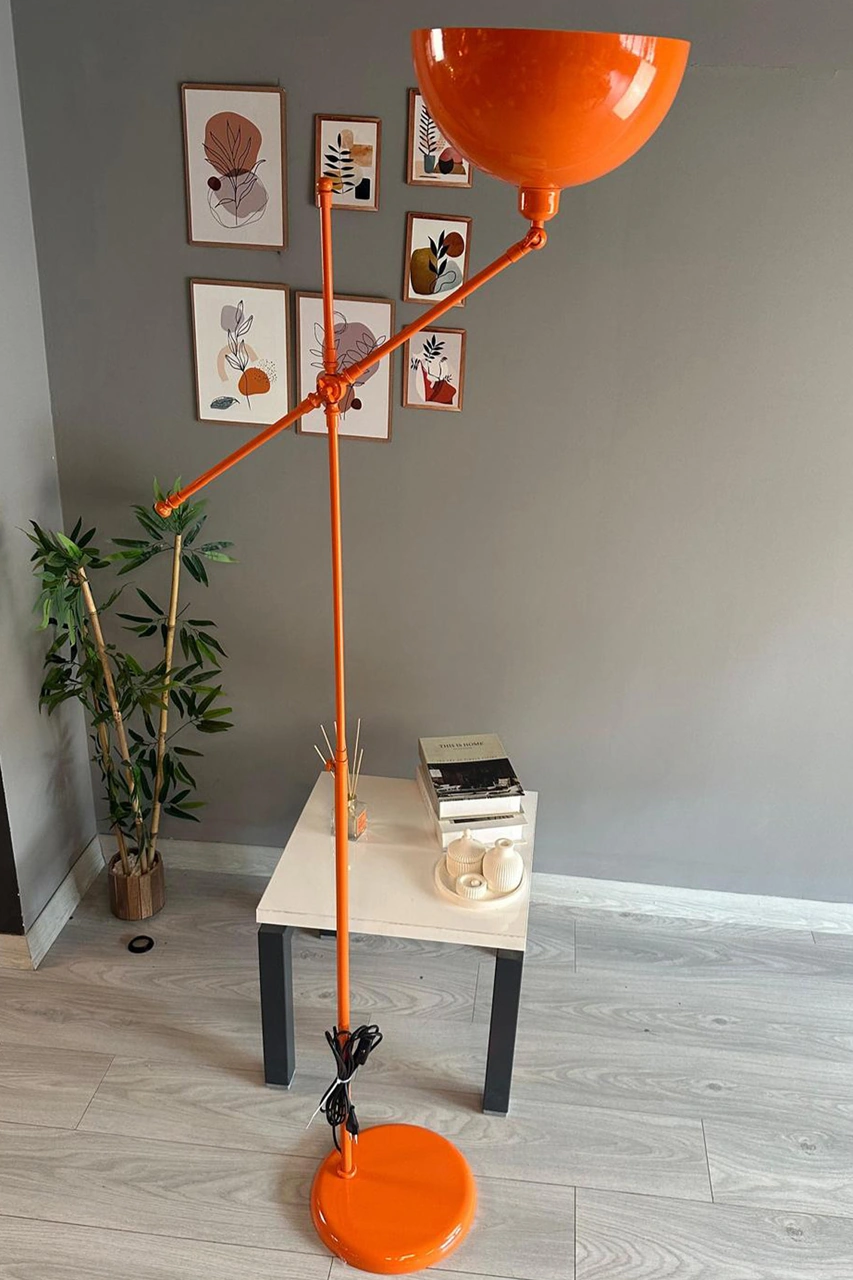 Turuncu Makas Gövde Lambader Hareketli Başlık Modern Dekoratif Metal Oturma Odası Çalışma Odası Zemin Lambası Turuncu