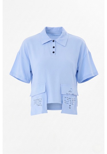 Sortie Collection Polo Yaka Yazı Baskılı Cep Detaylı Crop Bluz Mavi