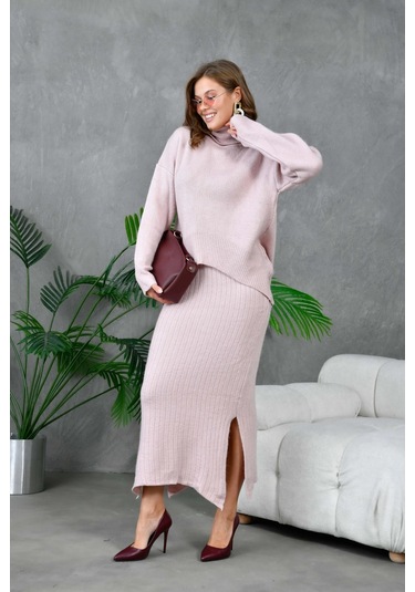 Kadın Balıkçı Yaka Oversize Kazak Uzun Etek İkili Triko Takım Pudra