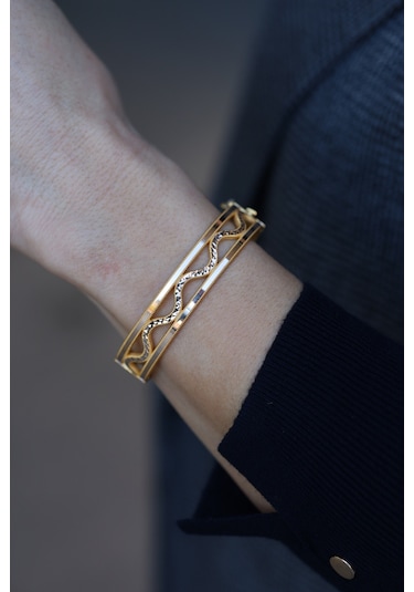 Yenigün Kuyumculuk 14 Ayar Altın Düz Ve Dalgalı Ajda Model Kelepçe Klp15864 Sarı Altın