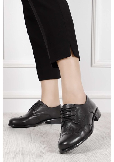 Gön Siyah Bağcıklı Zımbalı Hakiki Deri Oxford Ayakkabı siyah