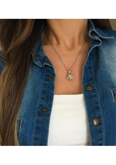 Kişiye Özel Love Temalı Bardak Ve Gece Parlayan Lotus Çiçeği Kolye Hediye Seti