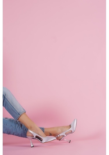 Duck Gri Saten Yanları Açık Topuklu Ayakkabı