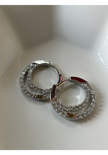 Gümüş Rengi Kristal Taşlı Kadın Çelik Halka Küpe