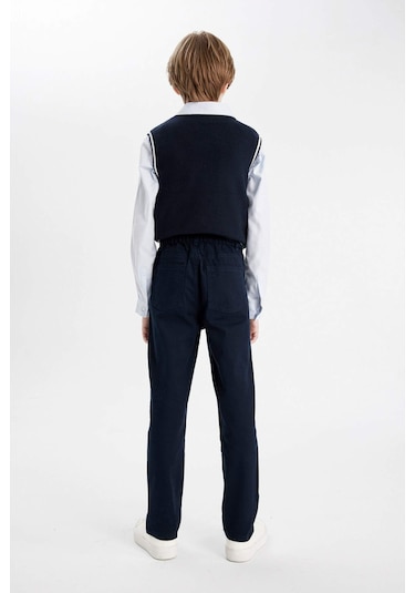 DeFacto Erkek Çocuk Düz Paça Cepli Lacivert Basic Düz Gabardin Okul Pantolonu U3254A624AUNV253 DeFacto Erkek Çocuk Düz Paça Cepli Lacivert Basic Düz Gabardin Okul Pantolonu U3254A624AUNV253