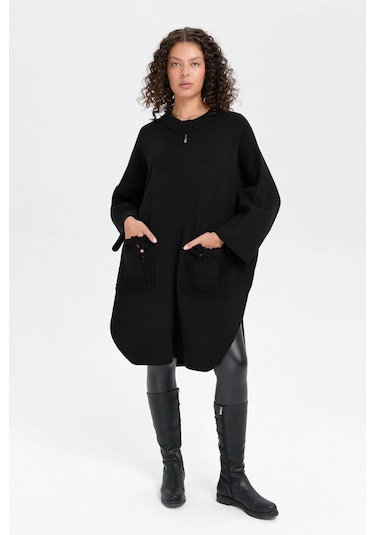 Desen Triko Kadın Dik Yaka Cebi Gül İşlemeli Fermuarlı Panço 24060 Siyah Siyah