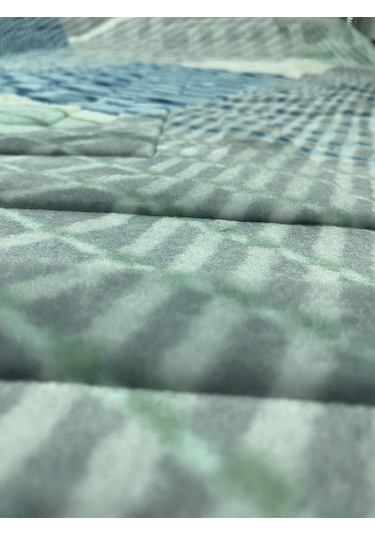 Aksu Tek Kişilik Battaniye Çantali Renkli