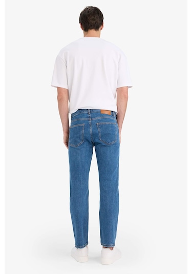 DeFacto Sergio Regular Fit Normal Kalıp Normal Bel Boru Paça Jean Pantolon A6948AX25AUNM28 DeFacto Sergio Regular Fit Normal Kalıp Normal Bel Boru Paça Jean Pantolon A6948AX25AUNM28