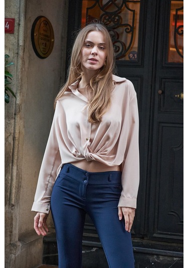 Yakalı Önü Pileli Uzun Kol Likrasız Şık Kumaş Gömlek-Kum Beji Kum Beji