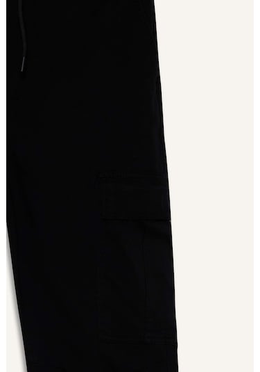 Defacto Regular Fit Beli Bağcıklı Kargo Cepli Jogger Pantolon F4681AX25AU Defacto Regular Fit Beli Bağcıklı Kargo Cepli Jogger Pantolon F4681AX25AU