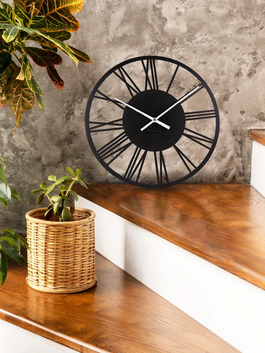 Rubın Metalden Şık İç Mekan Sessiz Duvar Saati 268276805 Siyah