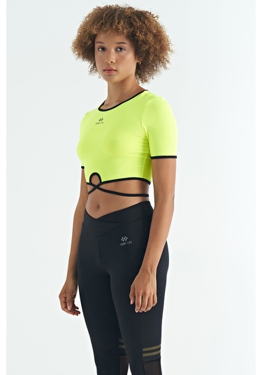 Tommy Life Neon Sarı Bel Bağlama Detaylı O Yaka Standart Kalıp Dalgıç Kumaş Kadın Crop T-shirt - 97266 Neon Sarı