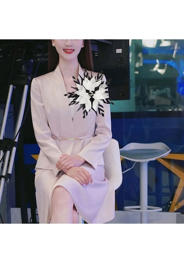 Suntek Çiçek Tüy Broş El Yapımı Saç 23cm-beyaz-ve-siyah Beyaz Ve Siyah