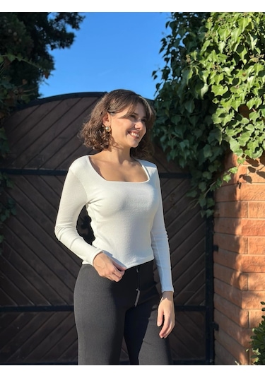 Çerçeve Yaka Kaşkorse Bluz Beyaz Beyaz