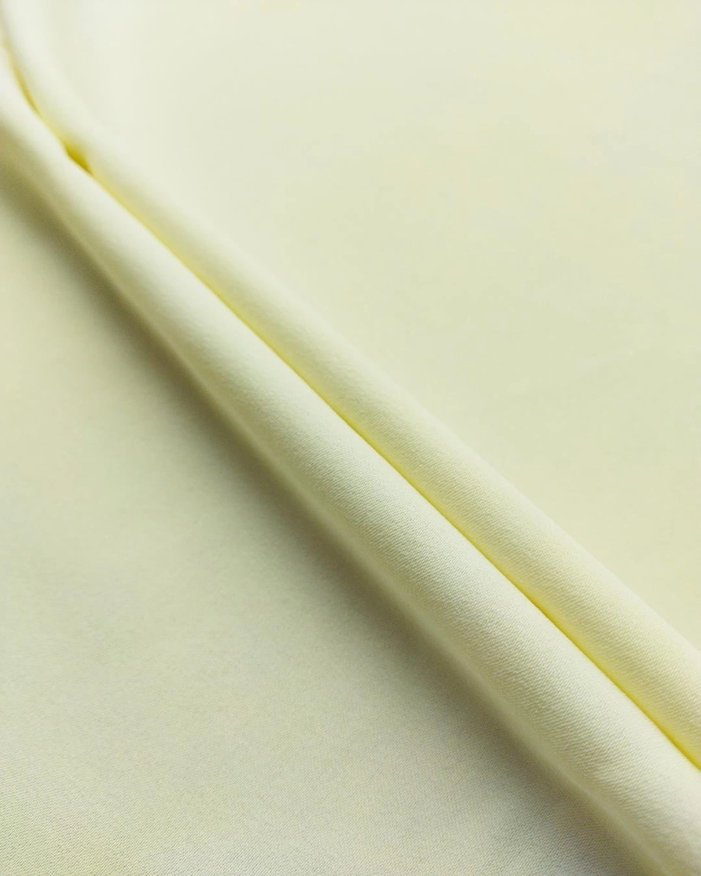 Krep Dökümlü Ekru İle Krem Arası Renkte En: 140 Cm-1041 Renkli