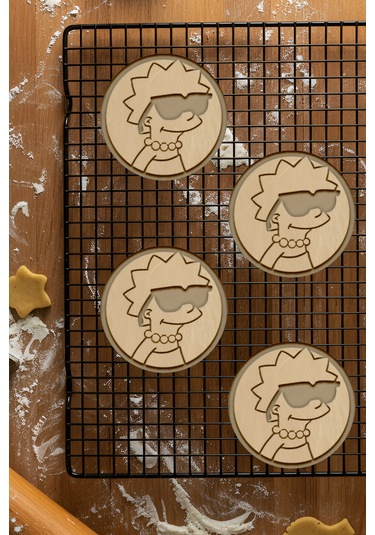 Simpson Kurabiye Kalıbı, Hamur Şekillendirici, Bisküvi Kalıbı, Kolay Kesim Ucu Beyaz