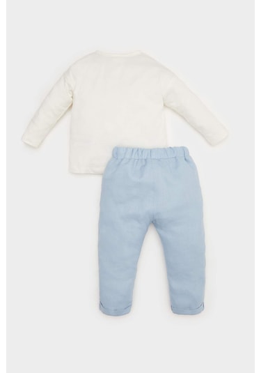 DeFacto Erkek Bebek 2'li Takım Uzun Kollu Tişört Beli Lastikli Eşofman Altı E2296A525SPWT16 Beyaz DeFacto Erkek Bebek 2'li Takım Uzun Kollu Tişört Beli Lastikli Eşofman Altı E2296A525SPWT16 Beyaz