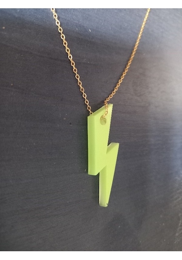 Karanlıkta Parlayan Fosforlu Şimşek Kolye Metal Zincirli