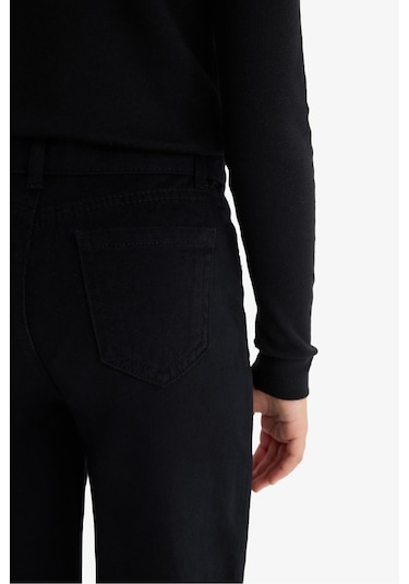 Defacto Kız Çocuk Straight Fit Geniş Bol Paça Cepli Pamuklu Okul Pantolonu C9471a825aubk27 Siyah Defacto Kız Çocuk Straight Fit Geniş Bol Paça Cepli Pamuklu Okul Pantolonu C9471a825aubk27 Siyah