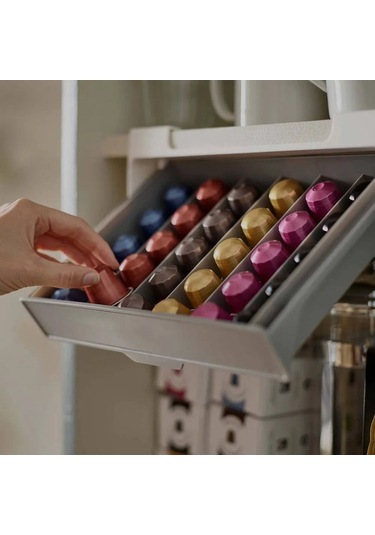 Honmex 30 Nespresso Kapsülü Depolayan, Raflar Altına Kurulabilir, Araç Gerektirmeyen Mutfak Çekmeceli Kontejner Bej