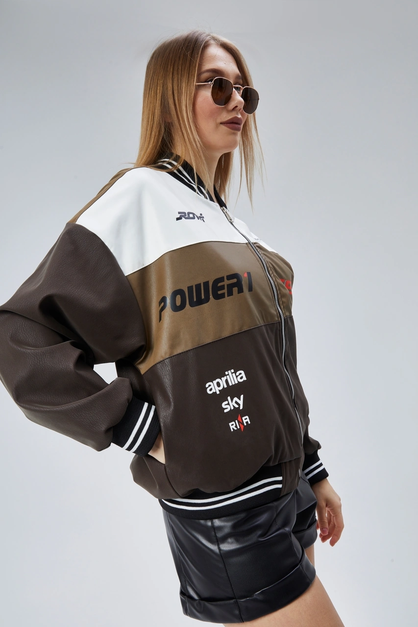 Kadın Oversize Baskılı Motorcu Yarışçı Montu Kolej Ceketi Kahverengi