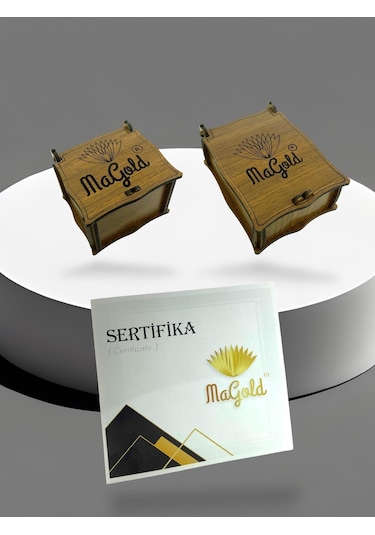 Oval Safir Taşlı Pırlanta Model Beyaz Altın Yüzük