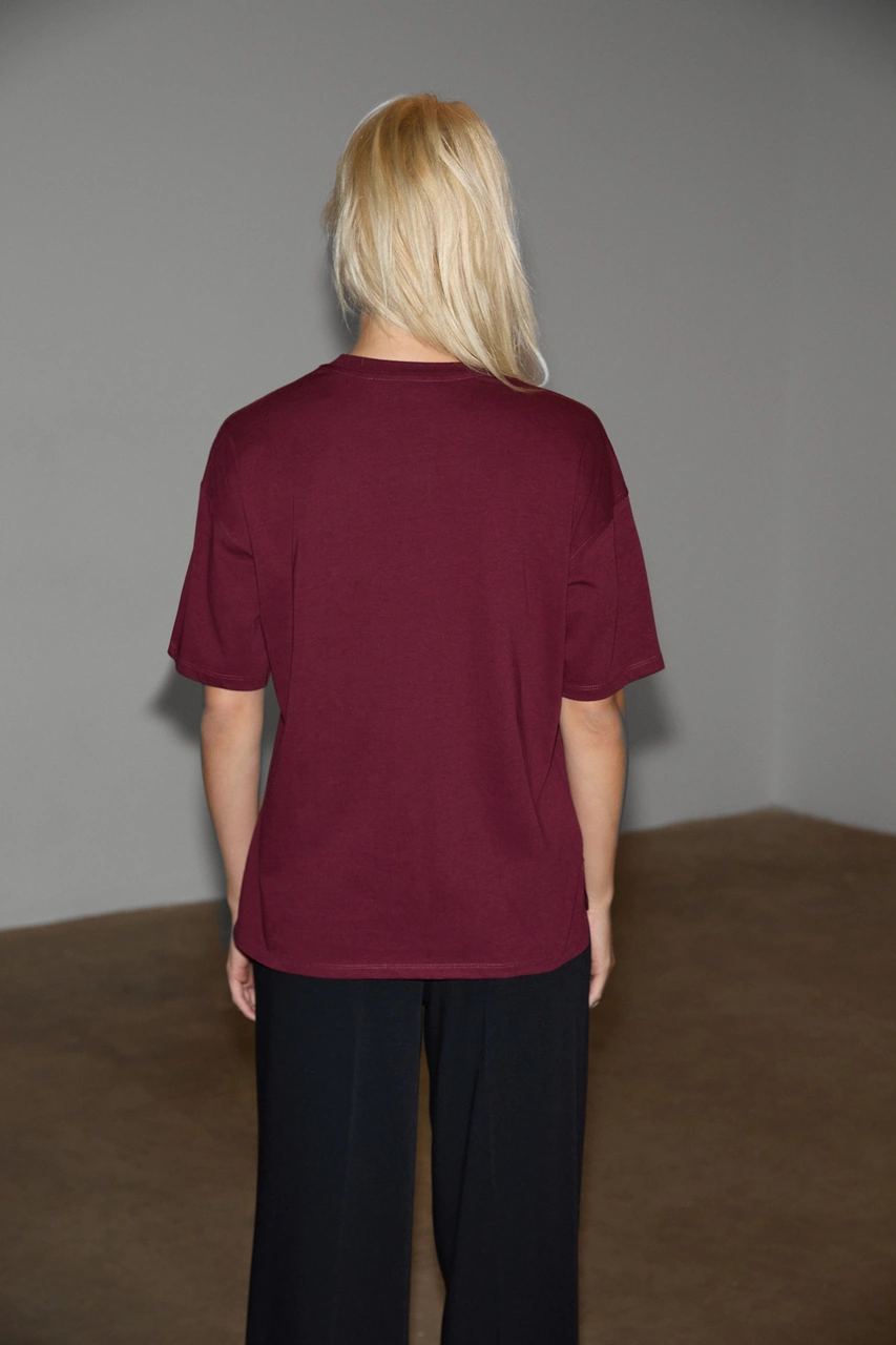 Grımelange Jemmy Kadın %100 Organik Pamuk Relaxed Fit Yırtmaçlı Yuvarlak Yakalı Bordo T-shirt Bordo