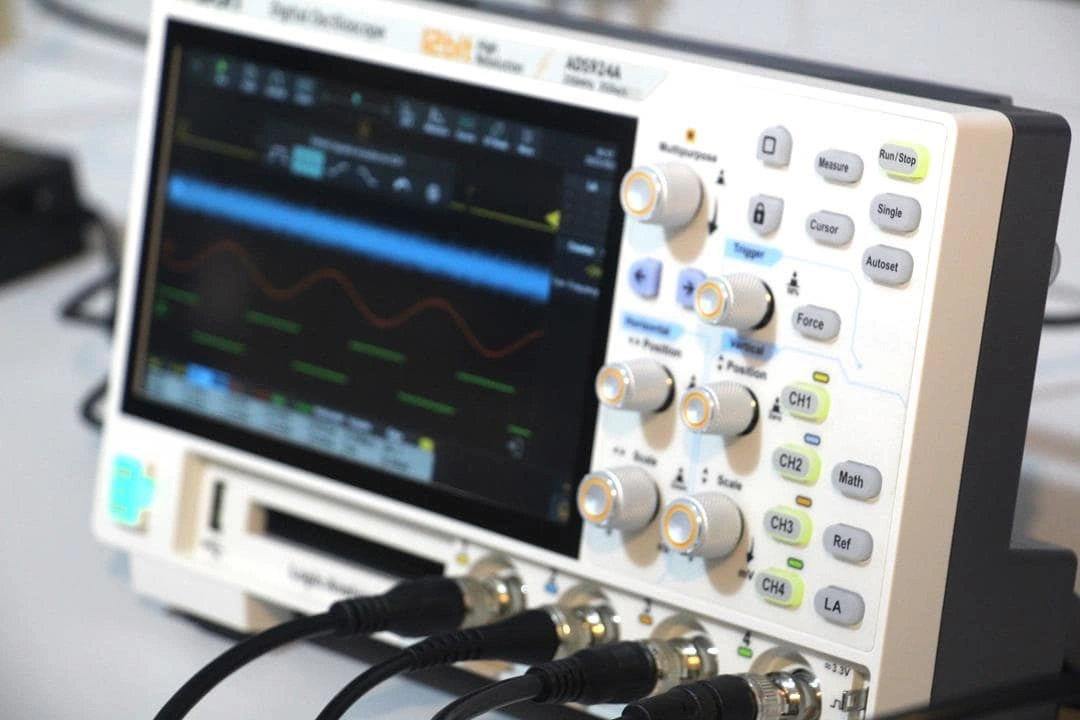 Owon Ads924a Osiloskop-250mhz-4ch-7''dokekr-la-12 Bit