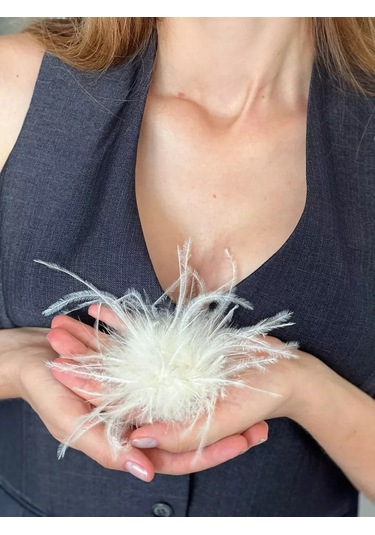 Rope Kadın Tüyü Çiçek Broş 170433981 Bej