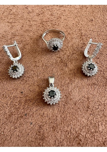 Aysesa Beyaz Altın Görünümlü Safir Ve Zirkon Taşlı Kadın Gümüş Set