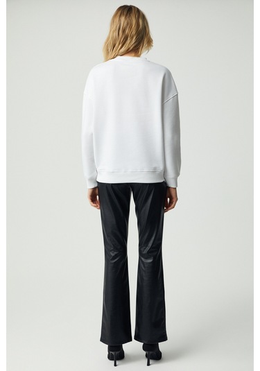 Vaneltına Kadın Içi Polarlı 3 Iplik Organik Pamuk Oversize Basic Bisiklet Yaka Beyaz Sweatshirt