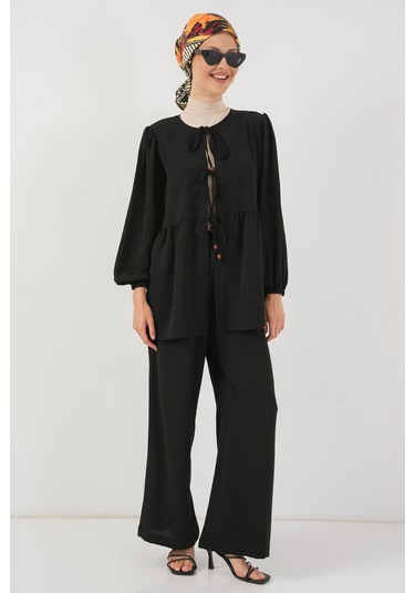 Kadın Önü Bağcıklı Tunik Pantolon İkili Takım 6744 - Siyah Siyah Kadın Önü Bağcıklı Tunik Pantolon İkili Takım 6744 - Siyah Siyah
