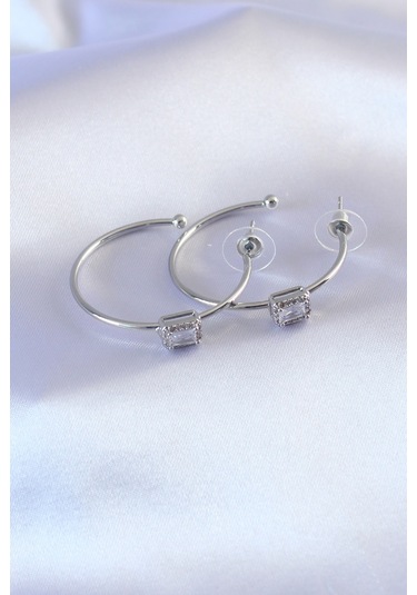 Gümüş Renk Zirkon Taşlı Kadın Küpe Beyaz