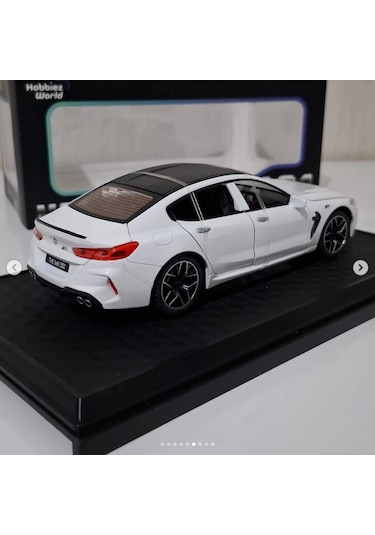 Hobbiez World 1:24 BMW Yeni Kasa Diecast Model Araba