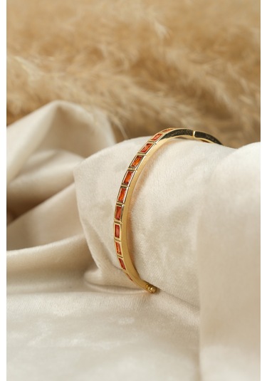 Çildan Womens Gold Özel Tasarım Kırmızı Taşlı Kelepçe Bileklik