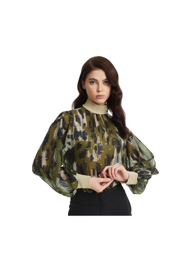 Parlak Detaylı Desenli Balon Kol Bluz Modern Yaka Ve Lastikli Bilek Tasarımıyla Şık Seçim Haki