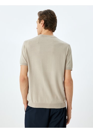 Koton Regular Fit Bisiklet Yaka Viskon Basic Kısa Kollu Triko Tişört Bej 5sam70022ht Ekru