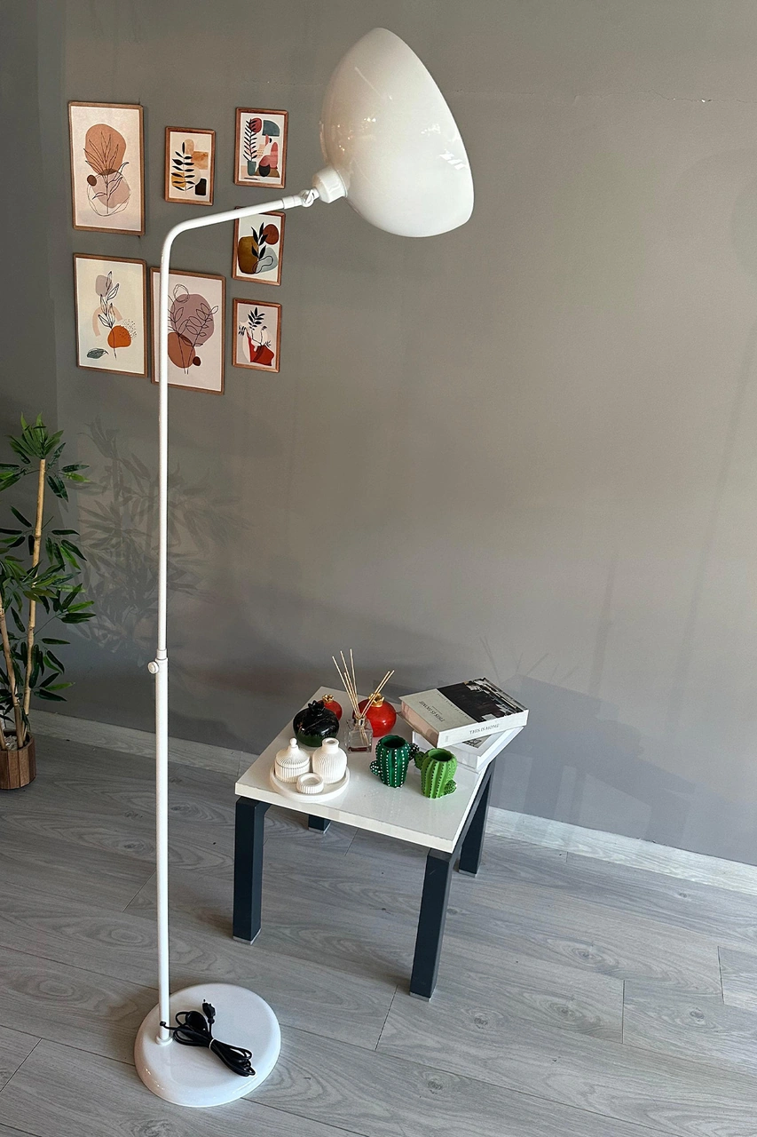 Lambader Hareketli Başlık Modern Dekoratif Metal Oturma Odası Çalışma Odası Zemin Lambası Beyaz