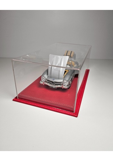1:18 Model Araçlar İçin Kırmızı Deri Tabanlı Pleksi Case