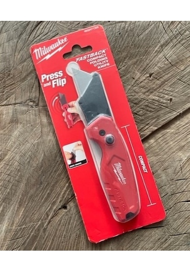 Milwaukee Pro Metal Katlanır Maket Bıçağı Fastback Compact 16cm