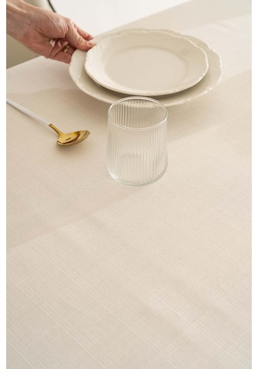 Nora Krem Zarf Köşe Masa Örtüsü 150x220 Cm Krem