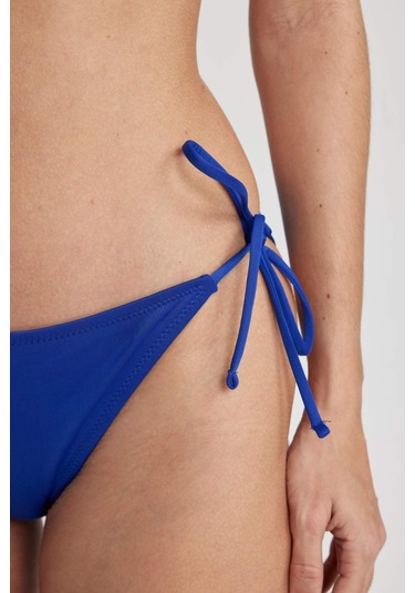 DeFacto Bağcıklı Bikini Altı-Fall in Love T3670AZ24SMBE114